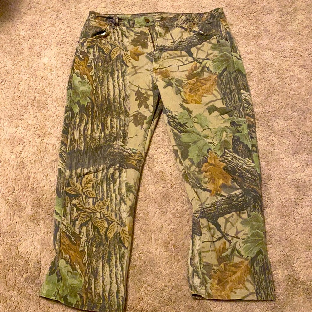 CAMO PANTS NEVER WORN